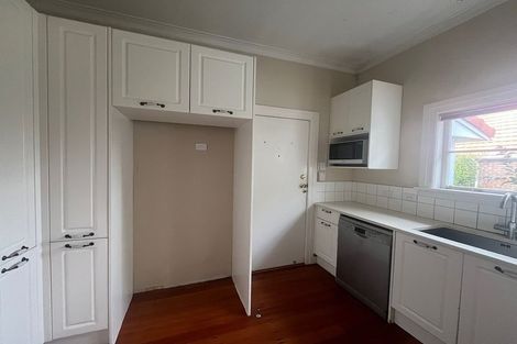 Photo of property in 7 Otahuri Crescent, Greenlane, Auckland, 1051