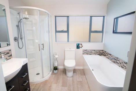 Photo of property in 4 Rimu Terrace, Waikawa, Picton, 7220