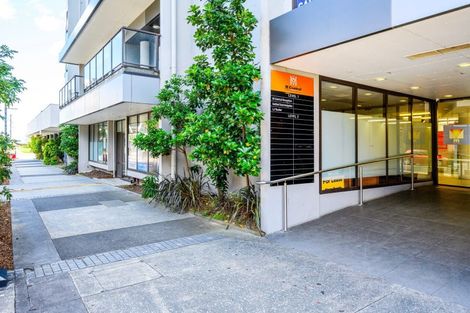Photo of property in Twin Towers, 811/17 Putney Way, Manukau, Auckland, 2104