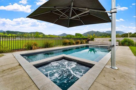 Photo of property in 28 Kaipara Flats Road, Dome Forest, Warkworth, 0981