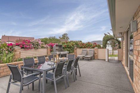 Photo of property in 10 Spitfire Place, Wigram, Christchurch, 8042