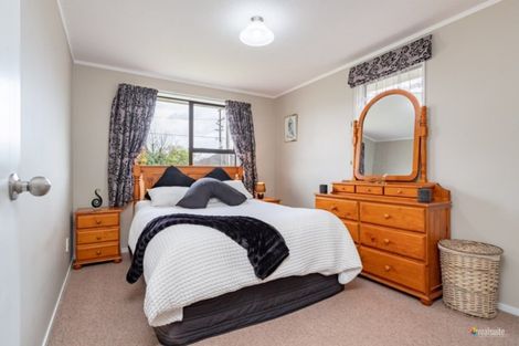 Photo of property in 1/22 Henry Street, Ebdentown, Upper Hutt, 5018