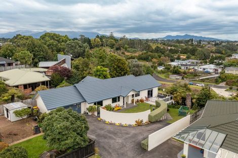 Photo of property in 163a Heta Road, Highlands Park, New Plymouth, 4312