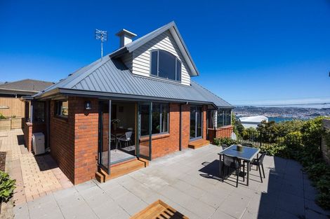 Photo of property in 17 Shandon Road, Vauxhall, Dunedin, 9013