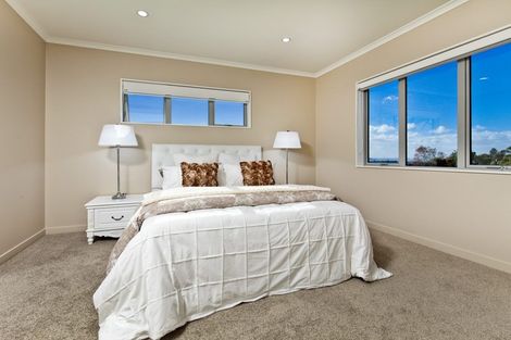 Photo of property in 285 Don Buck Road, Massey, Auckland, 0614