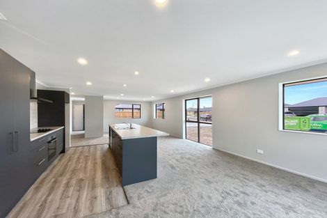 Photo of property in 14 Herridge Street, Woodend, 7691