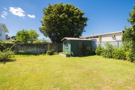 Photo of property in 65 Esplanade, Kaiti, Gisborne, 4010