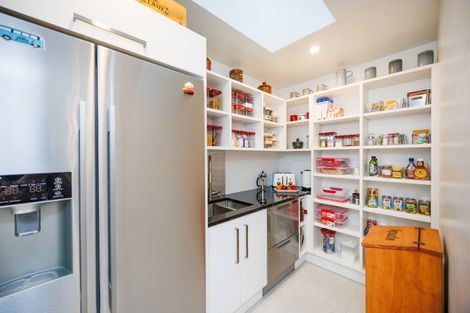 Photo of property in 1 Kanzan Grove, Feilding, 4702