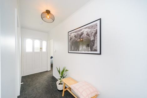 Photo of property in 6 Coventry Street, Highbury, Palmerston North, 4412