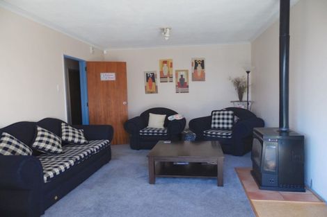 Photo of property in 2 Resolution Place, Bryndwr, Christchurch, 8053