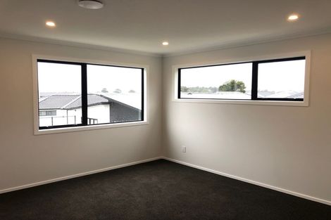 Photo of property in 7 Desert Gold Lane, Wallaceville, Upper Hutt, 5018