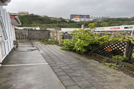 Photo of property in 2 Macalister Place, Miramar, Wellington, 6022