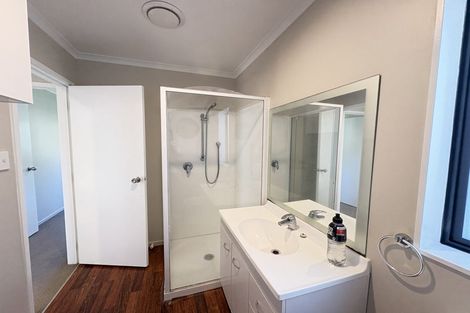 Photo of property in 86b Royal View Road, Te Atatu South, Auckland, 0610