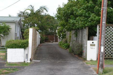 Photo of property in 2/12 Francis Street, Hauraki, Auckland, 0622