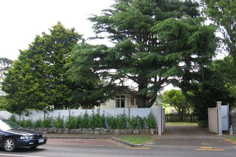 Photo of property in 102 Campbell Road, One Tree Hill, Auckland, 1061