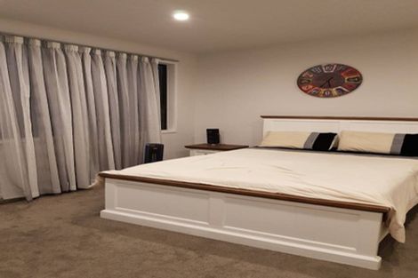 Photo of property in 1/44 Deuxberry Avenue, Northcote, Auckland, 0627