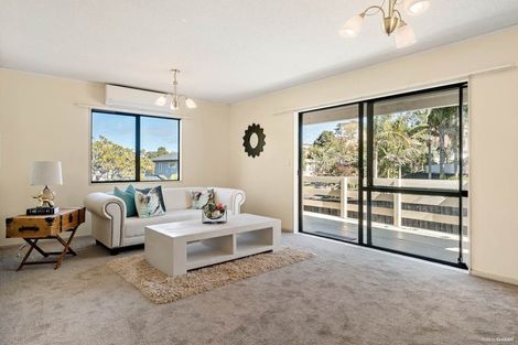 Photo of property in 2/47 Lavery Place, Sunnynook, Auckland, 0632