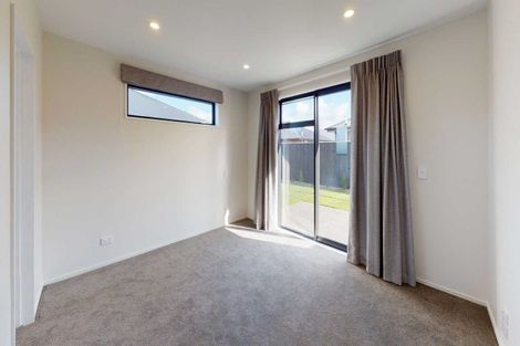 Photo of property in 14 Broadway Parade, Rolleston, 7615