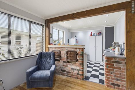 Photo of property in 2 Margaret Street, Shannon, 4821