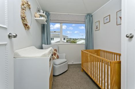 Photo of property in 1/1 Tainui Street, Torbay, Auckland, 0630