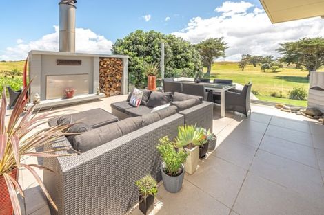 Photo of property in 34 Longbeach Drive, Castlecliff, Whanganui, 4501