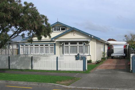 Photo of property in 16 Boulcott Street, Boulcott, Lower Hutt, 5010
