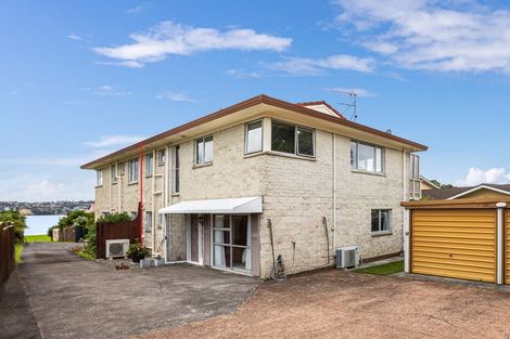 Photo of property in 76b Kiwi Esplanade, Mangere Bridge, Auckland, 2022