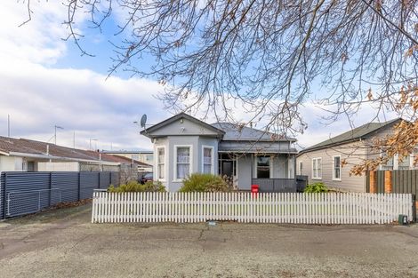 Photo of property in 35 West Street, West End, Palmerston North, 4412