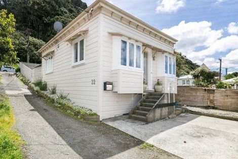 Photo of property in 22 Poplar Grove, Thorndon, Wellington, 6011