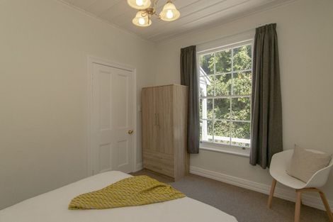 Photo of property in 21 Milton Road, Bluff Hill, Napier, 4110