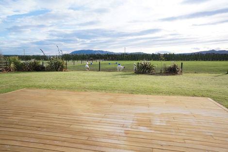 Photo of property in 24 Limeloader Lane, Glasnevin, Amberley, 7482