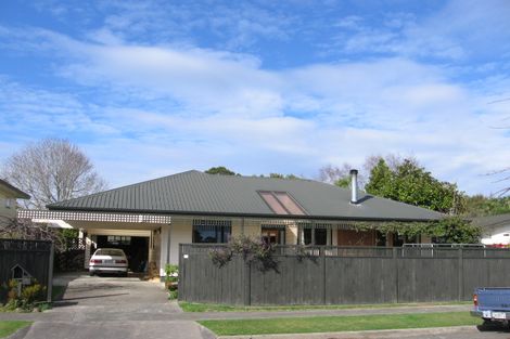 Photo of property in 70 Buick Crescent, Awapuni, Palmerston North, 4412