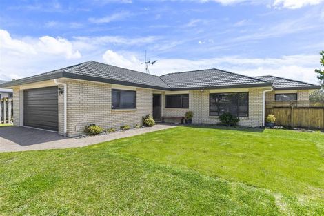 Photo of property in 18 Twickenham Place, Nawton, Hamilton, 3200