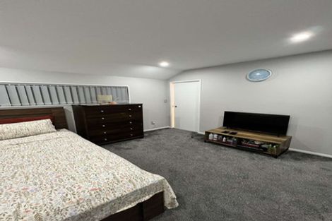 Photo of property in 73 Marendellas Drive, Bucklands Beach, Auckland, 2014