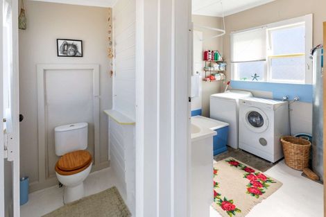 Photo of property in 30 Kowhai Street, Castlecliff, Whanganui, 4501