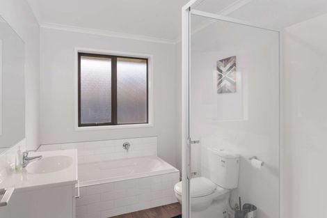 Photo of property in 5 Ragley Way, Rolleston, 7615