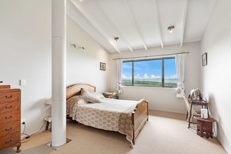 Photo of property in 275 Massey Road, Waipu, 0582