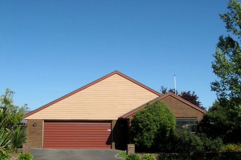 Photo of property in 4 Murchison Avenue, Redwood, Christchurch, 8051
