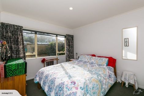 Photo of property in Miramar Villas, 12/6 Brussels Street, Miramar, Wellington, 6022