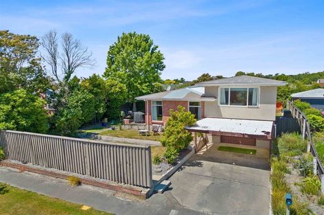 Photo of property in 6 Ilfracombe Place, Burnside, Christchurch, 8053