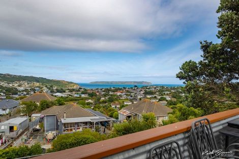 Photo of property in 22 De Castro Place, Titahi Bay, Porirua, 5022