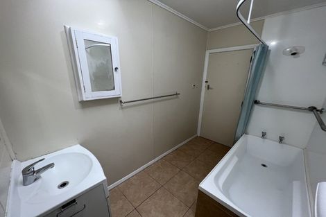 Photo of property in 5 Ranfurly Street, Hokowhitu, Palmerston North, 4410