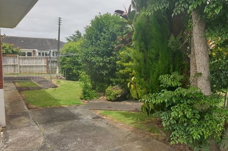 Photo of property in 3/62 Moana Avenue, One Tree Hill, Auckland, 1061