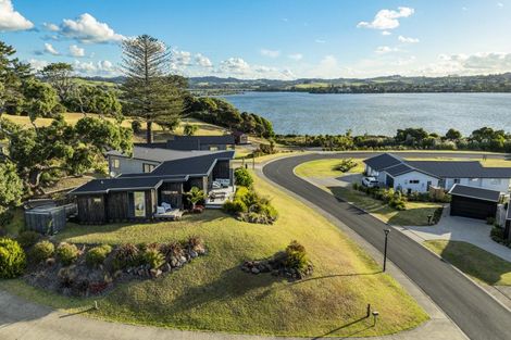 Photo of property in 140 Estuary Drive, Mangawhai Heads, Mangawhai, 0505