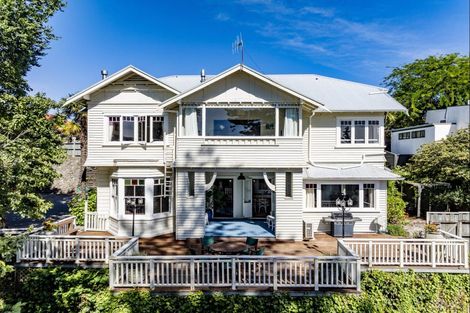 Photo of property in 27 Fitzroy Road, Bluff Hill, Napier, 4110