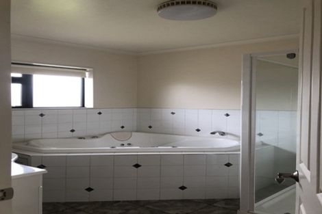 Photo of property in 1 Roseash Lane, Levin, 5510