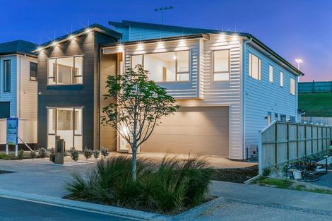 Photo of property in 15 Bight Road, Long Bay, Auckland, 0630