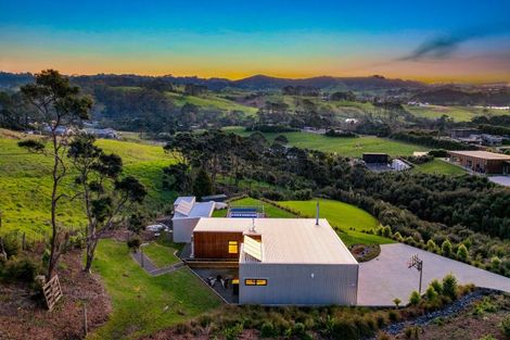 Photo of property in 94 Amreins Road, Waitakere, Henderson, 0782