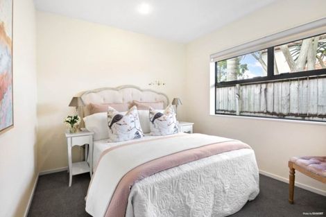 Photo of property in 7 Harbour Lights Close, West Harbour, Auckland, 0618