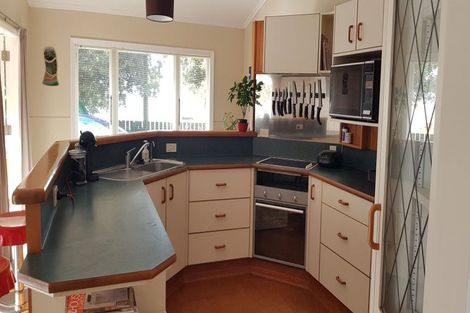 Photo of property in 32 Hunia Terrace, Himatangi Beach, Foxton, 4891